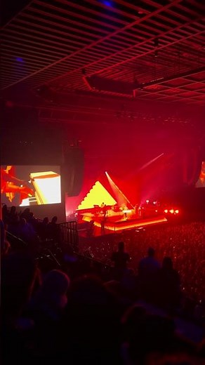 Charlie Puth - Blow The Whistle by Too Short cover - Bill Graham Civic Auditorium in SF 5/1/26