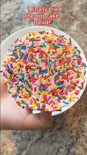 Viral dot cake trend everyone is obsessed with #easydessertrecipes #viraltrend #bakewithme