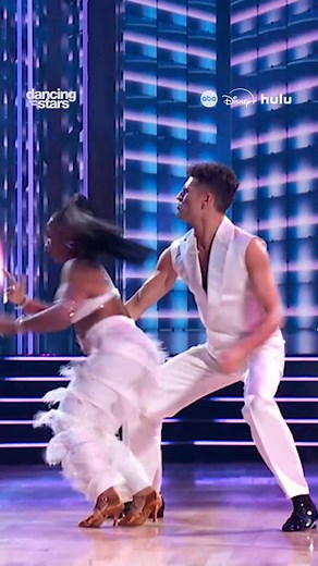 Tonight at 8/7c, you're invited to the #DWTS 20th Birthday Party! 💌 Celebrate, watch, and vote LIVE on ABC & Disney , and next day on Hulu. #DWTS20 | Dancing with the Stars