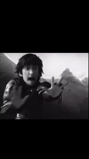 How to train your Dragon, the alpha controls toothless the king #dragonfist #howtotrainyourdragon ￼