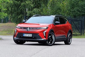 Koeajo: Renault Scenic E-Tech – Lähes täydellinen suoritus | Nettiauto