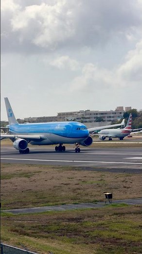 🔥 HEAVY KLM Takes Off from St. Maarten! ✈️ Incredible SXM Departure | SkyJet