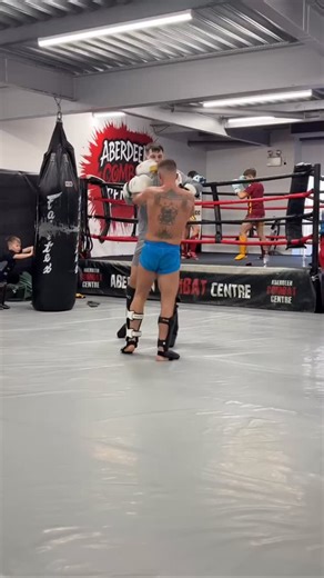 Saturday Morning advanced sparring 🥊 . With some visitors 🖤 . #combatsports #aberdeen #aberdeencombatcentre #fighters #𝐦𝐮𝐚𝐲𝐭𝐡𝐚𝐢 #gym #acc | Aberdeen Combat Centre