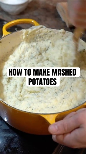 Making CREAMY And DELICIOUS Mashed Potatoes #cooking #recipe #potato
