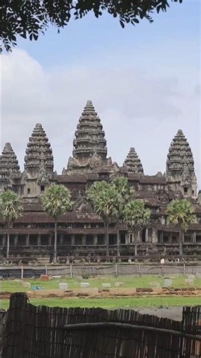 So beautiful five towers Angkor Wat #travel #exploreoage #nature #traveloge #angkorwat