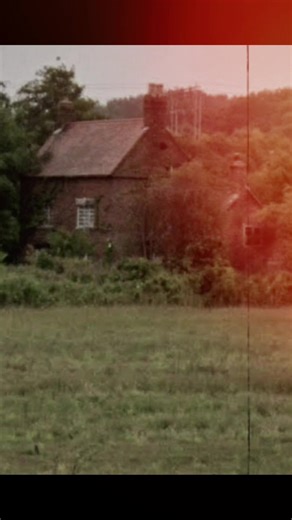 Urban has planned his next explore, not too far either. The country house was a glimpse when I drove past. So excited to see what it is. Other 2 are pretty big locations. #urbexing #exploring #abandoneduk #lostintime #urbanexploration