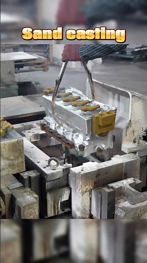 Sand casting #autoparts #engineblock #casting