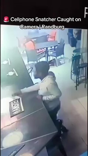 🚨 Cellphone Snatcher Caught on Camera | Randburg A suspect was captured on CCTV stealing a cellphone at PH Network Café in Randburg. Members of the public who may recognise the individual are urged to report information to SAPS or the nearest police station. ⚠️ Please do not confront the suspect—let law enforcement handle the matter. #Randburg #CrimeAwareness #SAPS #CommunitySafety