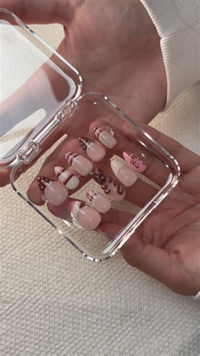 🩷🤍🤎 Making nails for beaded by Sisi! Love how these turned out!