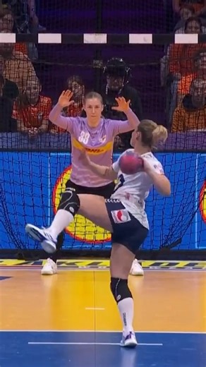 IHF on Instagram: "Penalty science by Nora Mørk 🇳🇴🧪 #GERNED2025 #handsupformore"
