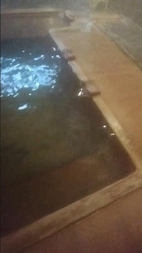 長野県小谷村 小谷温泉・山田旅館 夕方の元湯源泉風呂