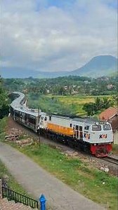 Kereta Argo Wilis New Generation Perjalanan Perdana Dari Bandung ke Surabaya