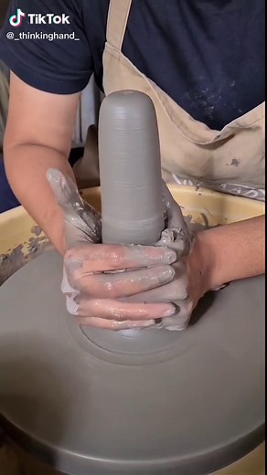 The beauty in pottery.✨ #fyp #foryou #pottery #yashodhaperera #satisfying #thinkinghand