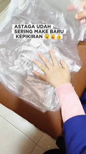 1.8M views · 8.5K reactions | Tips saat menggunakan toilet duduk ditempat umum #diy #tipsandtricks #lifehacks #diyhacks #idekreatif #reelsviral | Arpali Yanti | Facebook