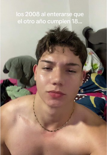 fué lo primero que pensé apenas empezó año nuevo💀 ya me crecí