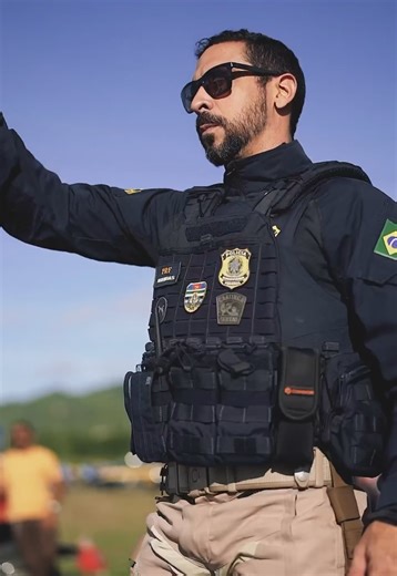 Imagina, você em um dia comum, ouvir isso! 🫣💙💛🚔 . . . . #concurseiros #concursopolicial #prf #prfbrasil #foryoupage