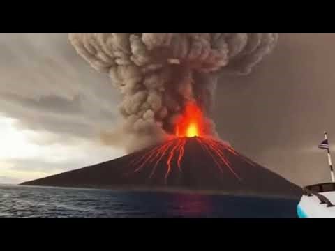 Mega Earthquakes, Volcanoes & Tsunamis Compilation”