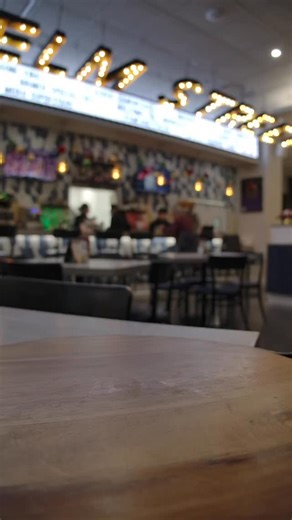 🎅🍭 We built Santa his OWN dessert village 🎄 and we’re giving it away‼️ DAY 3 of 6 DAYS OF ELM STREET CHRISTMAS 🎄 1️⃣ lucky winner gets our Santa’s Sweet Village Bowl — stacked, over-the-top, and straight out of the North Pole ❄️🍫 🎯 Enter the same way: Follow • Like • Tag 2 friends BONUS: Story share 🎁 Christmas Gift Card Bonus running DAILY #santa #sweet #christmas #village #viral | Elm Street Diner