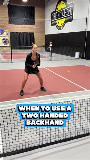 When should you use a TWO-handed backhand? 🤔👇 The two-hander isn’t just for looks — it’s a weapon when used at the right time. ⚡️When the ball is wide Two hands give you extra reach and stability, especially when you’re stretched out. 💥 For added power control Perfect for drives, passing shots, or when you need a confident swing without over-muscling it. 🧍‍♀️ When you’re moving laterally That second hand helps you stay balanced and connected as you slide or recover. 🎯 For consistency under 