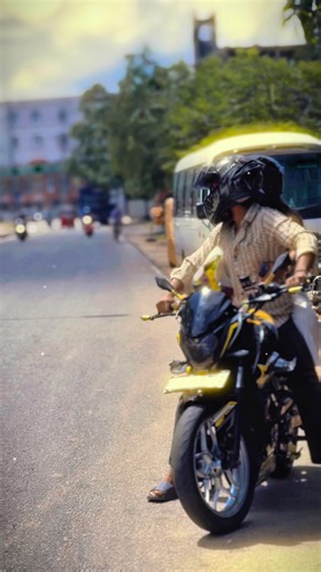 පාරේ යද්දි හම්බුන ඒ ලස්සන සුරංගනාවී...🥹🤍💐