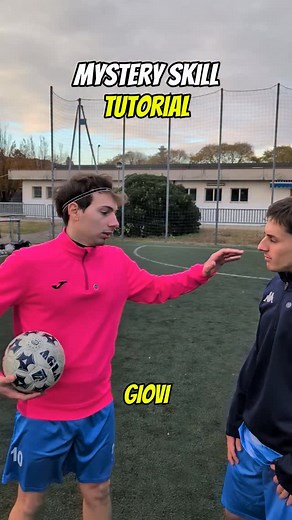 12 comments | LA SKILL MISTERIOSA È STATA SBLOCCATA ️慄 La proverete in partita? Ricorda di taggare il tuo amico #quellidelmonzarella #monzarella #rey #maestro #tutorial #skillmisteriosa #calcio #reels #funny #meme #divertente #viral | A.c.monzarella | Facebook
