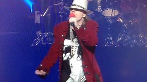 GUNS N' ROSES Pays Tribute To Late THE ANGELS Frontman DOC NEESON (Video)