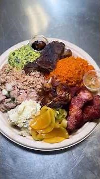 Had the best time learning how a CHamoru fiesta plate comes together 🇬🇺