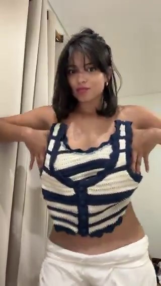 Do you wanna see me try this on?
