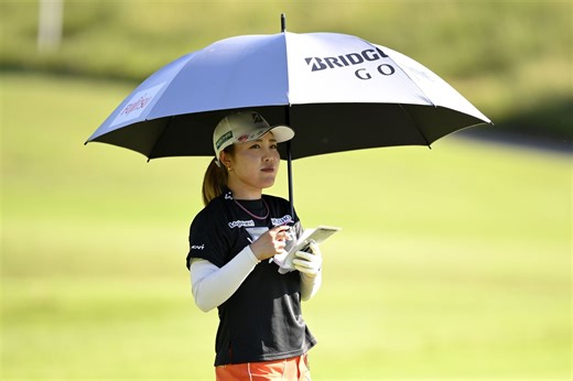 Who is leading the Walmart NW Arkansas Championship 2025 after Round 1? Leaderboard explored