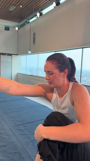 This orange slab is annoying the 🦀 out of me. #bouldering #boulder #climbing #climb #workout