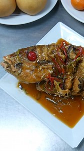 611K views · 10K reactions | Food served at a Chinese New Year's party This footage is from wayyy back in 2019 at Bo Lings Chinese Restaurant! | Lisa Nguyen | Facebook