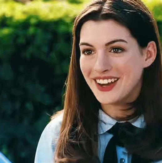 The Princess Diaries (2001) Anne Hathaway highlights & romcom moments