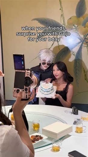 When your friends surprise you with Gojo for your birthday?!