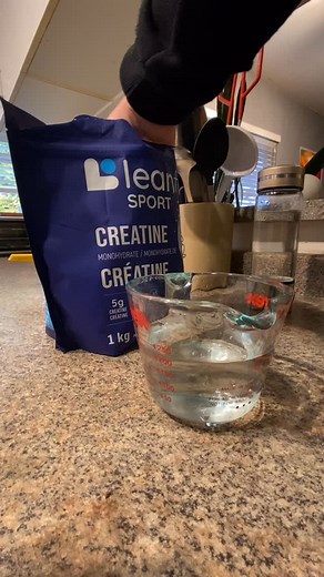 Quick guide to creatine dosing: The recommended dose of 5 g a day for creatine is a good place to start. A dose should be modified by your age, your sex as well as your body weight. Also, whether you’re looking for the physical benefits, or the mental and cognitive benefits, should also be considered when taking your creatine. #Creatine #creatinemonohydrate #creatinedose | Dan Slobodin | Facebook