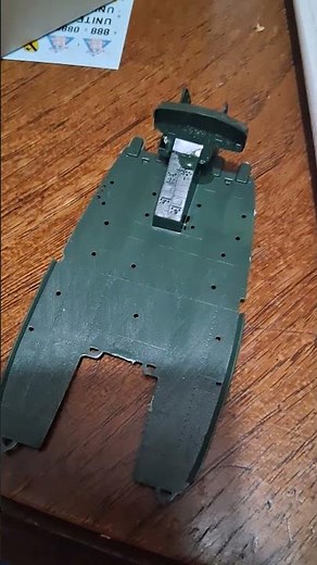 UH 1D HUEY GUNSHIP REVELL MODEL KIT (Before Sanding Primer and Paint