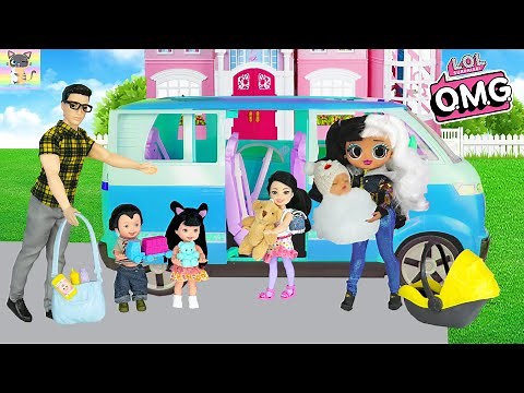 👶 FAMILY TRIP WITH KIDS & BABY 🍼 - OMG DOLL Dollie LOL Morning Family Routine Dreamhouse Adventure
