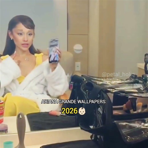 Ariana Grande Lock Screen: 2024 vs 2026👀 #arianagrande #arianagrandeedit #arianators #popculture