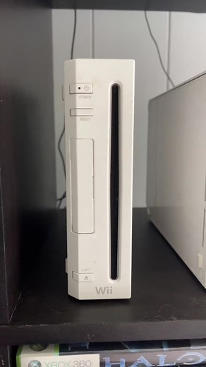 Nintendo Wii Game Collection & Retro Gaming Room Tour