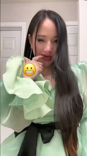 Beautiful Singer Melina Rai 🥰 🥰🥰