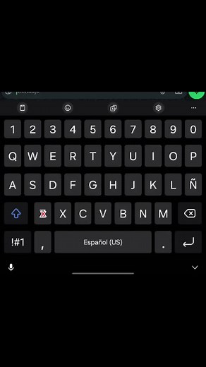 Teclado meme con la letra R y humor divertido