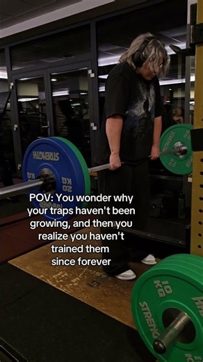 "Why aren't my traps growing?" ..completely forgot traps exist #gymrat #gymmotivation #bodybuilding