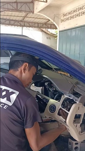 Merc W210 dashboard removal