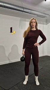 Aquí os dejado 3 abdominales con kettlebell para mejorar la estabilidad lumbo-pélvica durante el embarazo. 🤰🏋‍♀️ #embarazo #suelopelvicosantander #suelopelvico #diastasis #pregnancy | Fatima Veiga Fisioterapia