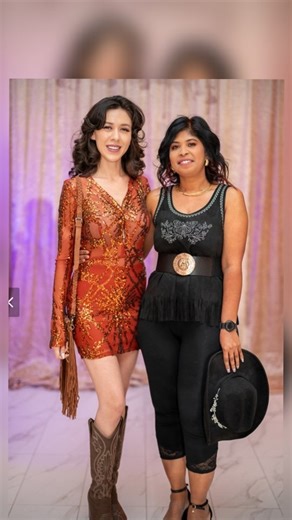 JaYaSHREE USA📍 Dallas ,Texas. on Instagram: "A Lil Glimpse,with ..@bloomingmodelesacademy @_ashley_._ A beautiful person,a warm pep talk with every one..Great to meet her... Bold,Brilliant unstoppable..Every step is a reflection of grace and strength.sometimes the pics tells the story this pics bring me calmest confidence. Flashing lights,loud moments and Lil bit glam.. Happy to Participate on the Beautiful Evening😍 Behind Every lil steps a Feeling proud at this moment.. @bloomingmodelesacadem