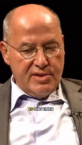 SOZIAL geht nur mit LINKS 🚩 Gysi erklärt: KLÜGERER vs weniger kluge Art von EGOISMUS. Diesen simplen Gedanken müssen mehr Menschen in Deutschland verstehen. Wir brauchen mehr Solidarität, denn wer im Stich lässt seinesgleichen lässt ja sich nur selbst im Stich! #gysi #dielinke #philosophie #zitat („Was bleiben wird: Ein Gespräch über Herkunft und Zukunft“, 2015) | Gysi Daily