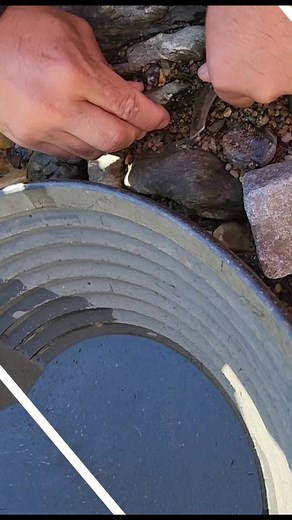 Crackn that bedrock for gold #goldpanning #goldprospecting #goldprospector #goldrush #goldpaydirt #goldfever #bedrockminecraft #gold #goldnugget #goldnuggets | FishnGold