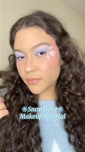 Snowflake makeup tutorial ❄️✨ #wintermakeup #snowflakemakeup #makeuptutorial #christmasmakeup