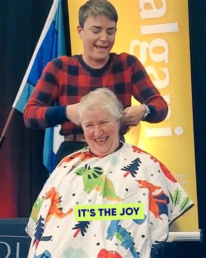 ✂️ Whether you shave, cut, or colour your hair – you're letting cancer patients know you're in their corner. Fundraise with the World's Greatest Shave today. | World's Greatest Shave
