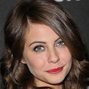 Willa Holland Boyfriend 2026: Dating History & Exes - CelebsCouples