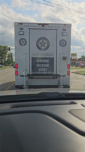 jump out boys. #police #cops #swat #law #crime